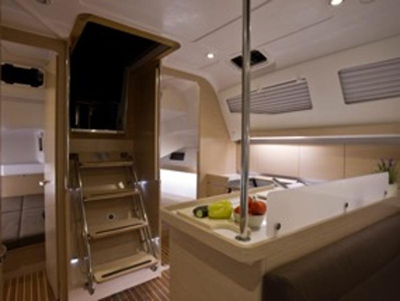 Book yachts online - sailboat - Elan 40 Impression - Echo - rent