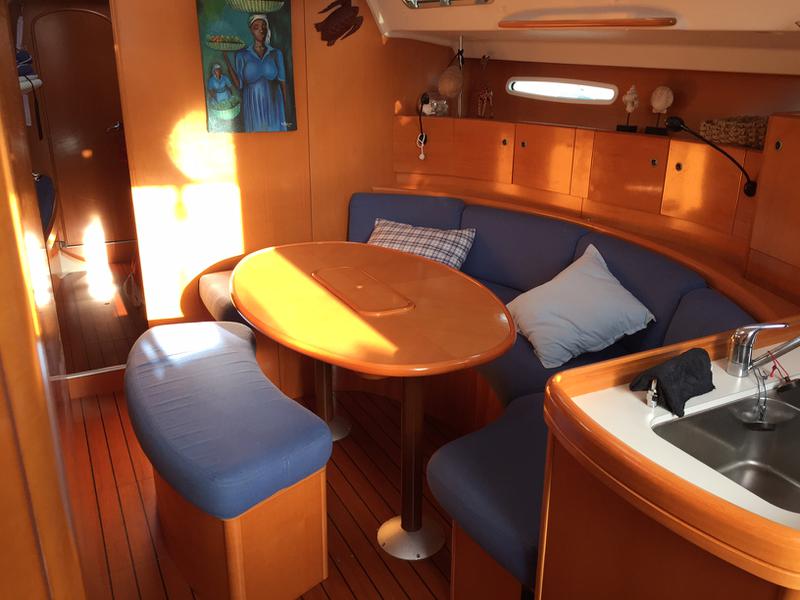 Book yachts online - sailboat - First 44.7 - Serenity - rent