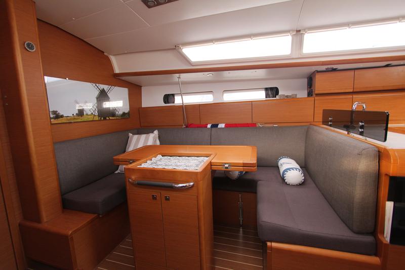 Book yachts online - sailboat - Sun Odyssey 409 - Vivace - rent