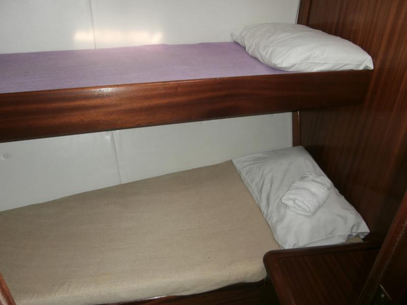 Book yachts online - sailboat - Bavaria 44 - Mystique - rent