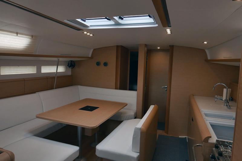 Book yachts online - sailboat - Sun Odyssey 519 - Impavida - rent