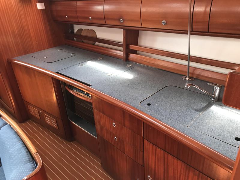 Book yachts online - sailboat - Bavaria 44 - Stromboli - rent