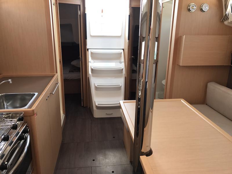 Book yachts online - sailboat - Oceanis 38.1 - Denebola I - rent