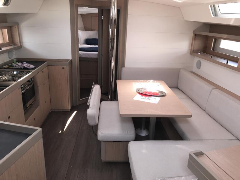 Book yachts online - sailboat - Oceanis 45 - Algeiba - rent