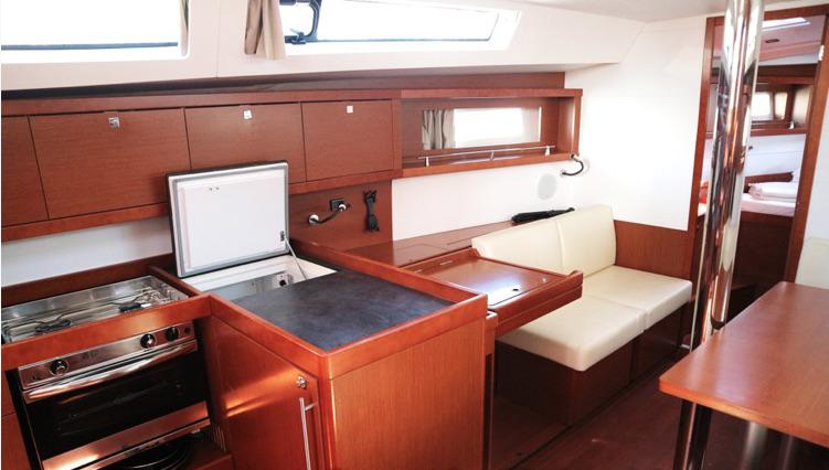 Book yachts online - sailboat - Oceanis 41 - Sea Lion (PMI) - rent
