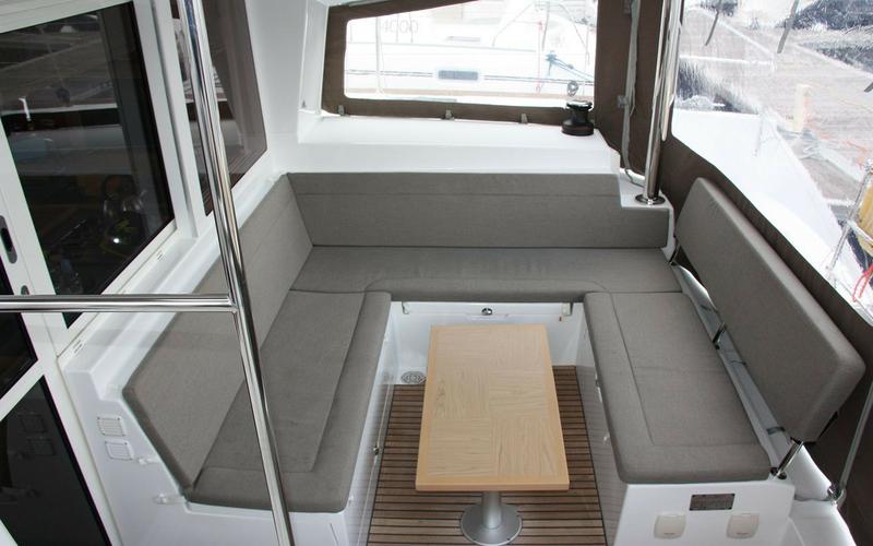 Book yachts online - catamaran - Lagoon 400 S2 - Luna Lu (PMI) - rent