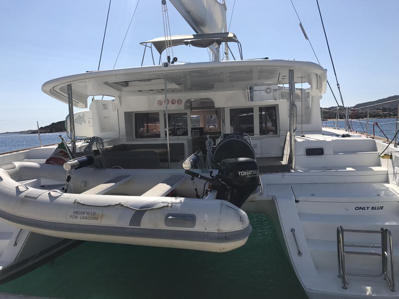 Book yachts online - catamaran - Lagoon 450F - Only Blue (WM, Generator, Inverter, Fans) - rent