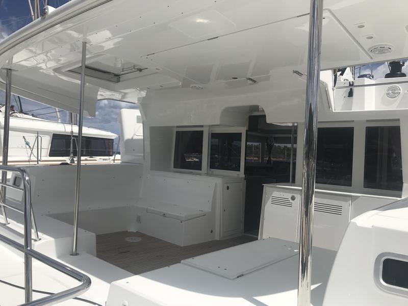 Book yachts online - catamaran - Lagoon 450F - Cor Caroli (GND) - rent
