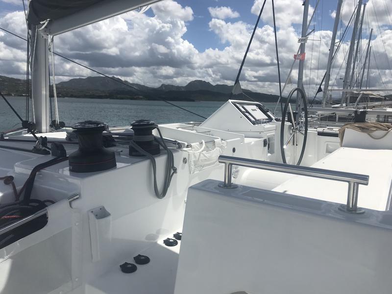 Book yachts online - catamaran - Lagoon 450F - Cor Caroli (GND) - rent