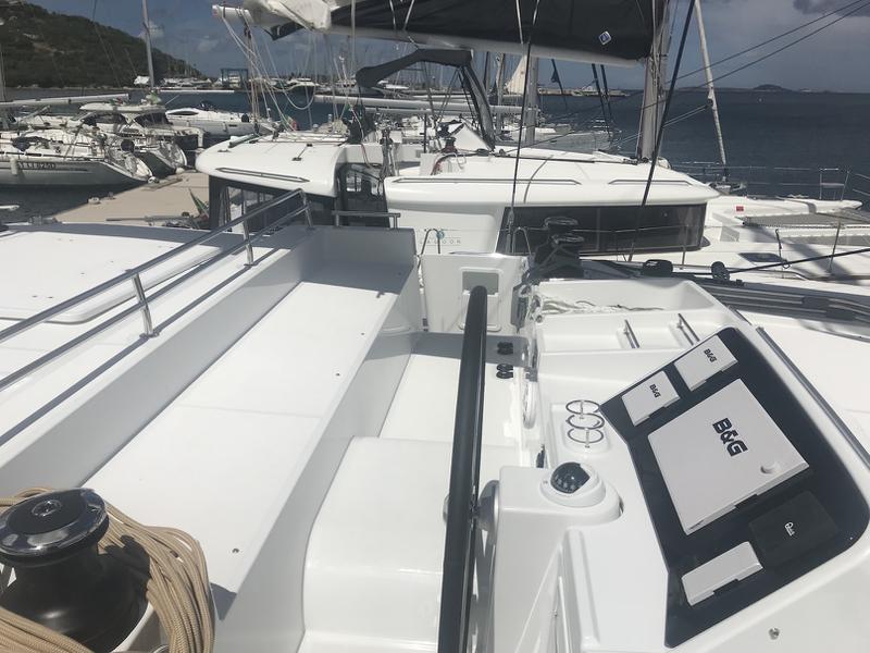 Book yachts online - catamaran - Lagoon 450F - Cor Caroli (GND) - rent