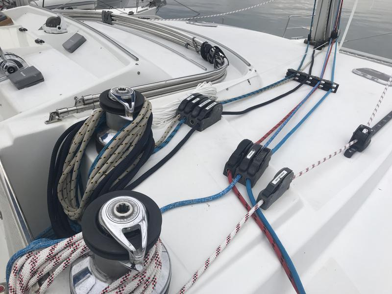Book yachts online - catamaran - Lagoon 440 - Isis (Generator) - rent