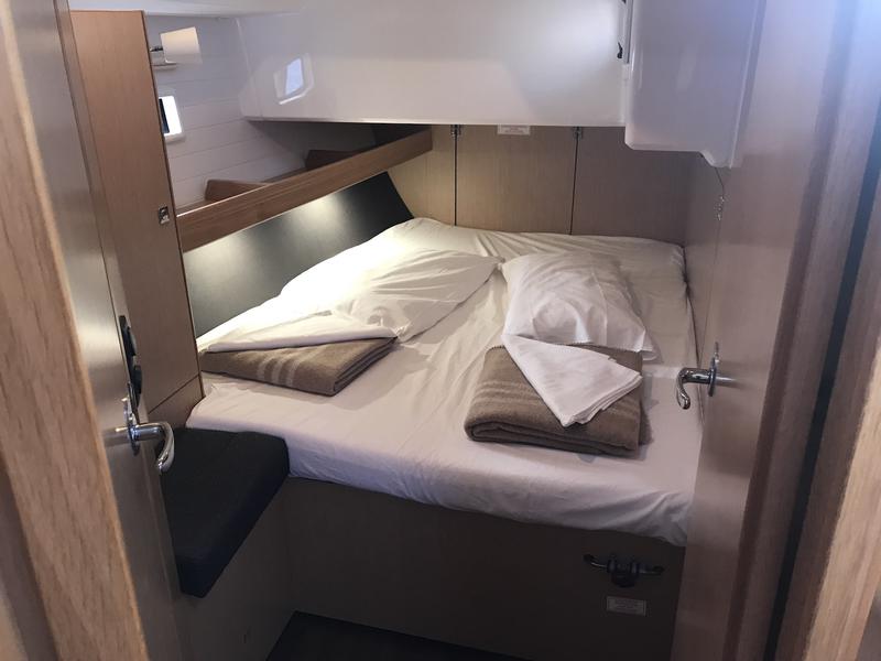 Book yachts online - sailboat - Bavaria Cr 46 - Aludra - rent