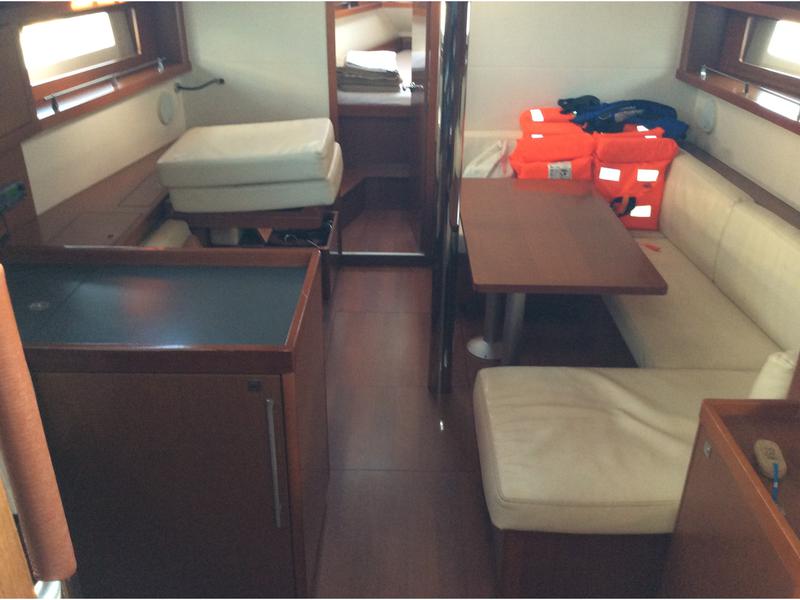 Book yachts online - sailboat - Oceanis 41 - Etamin I - rent