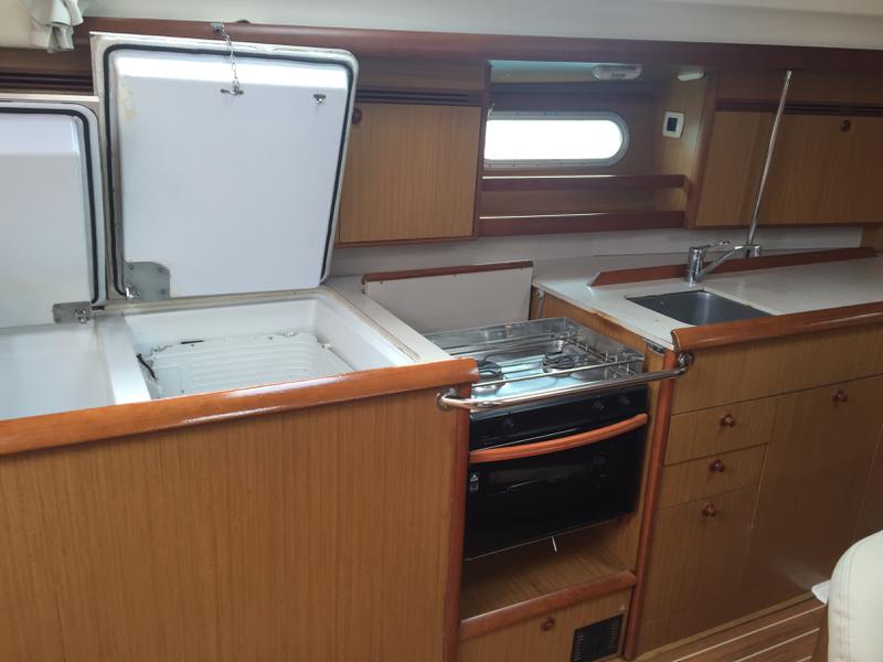 Book yachts online - sailboat - Sun Odyssey 45 08 - Sargas - rent