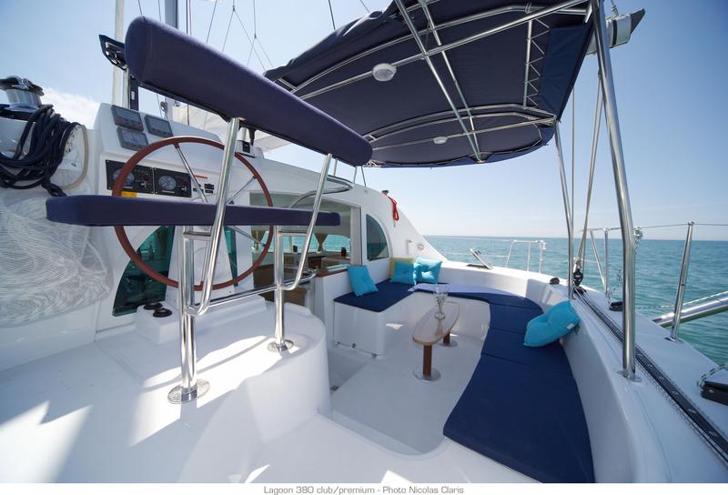 Book yachts online - catamaran - Lagoon 380 - Naos (Watermaker,Inverter) - rent