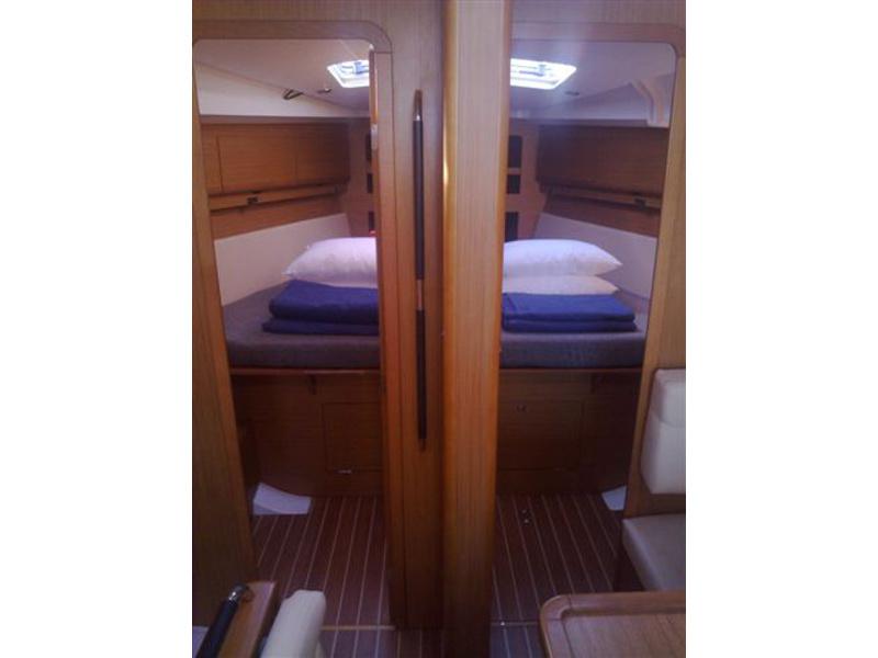 Book yachts online - sailboat - Sun Odyssey 44i - Iris - rent