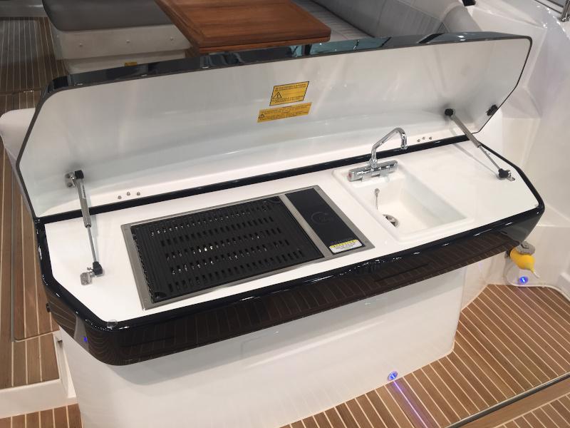 Book yachts online - motorboat - Beneteau GT40 - FELIX  - rent