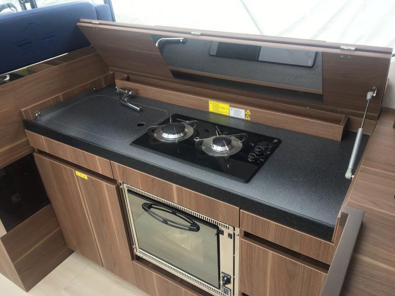 Book yachts online - motorboat - Sealine C390 - ROSALIE - rent