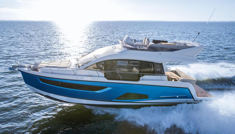 Book yachts online - motorboat - Sealine F430 - BLUE LAGOON - rent