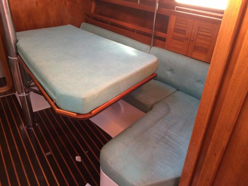 Book yachts online - sailboat - Delta 36 - Caraiva - rent