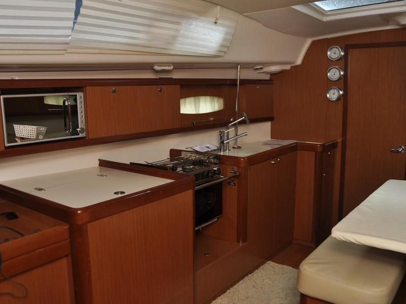Book yachts online - sailboat - Oceanis 40 - Black Pearl - rent