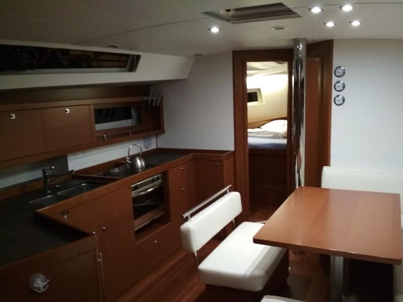 Book yachts online - sailboat - Oceanis 45 - Dark Horse 1 (watermaker) - rent