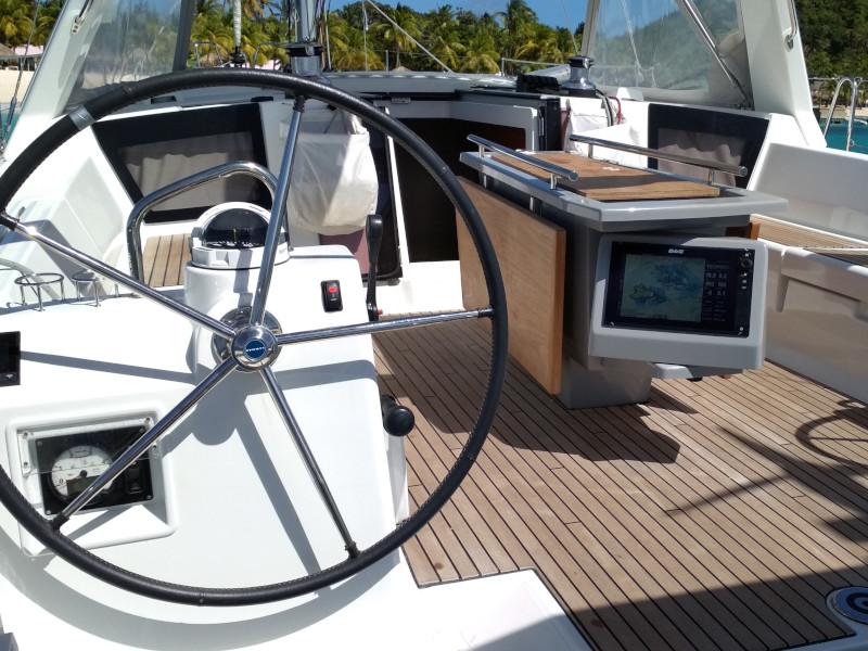 Book yachts online - sailboat - Oceanis 45 - Dark Horse 1 (watermaker) - rent