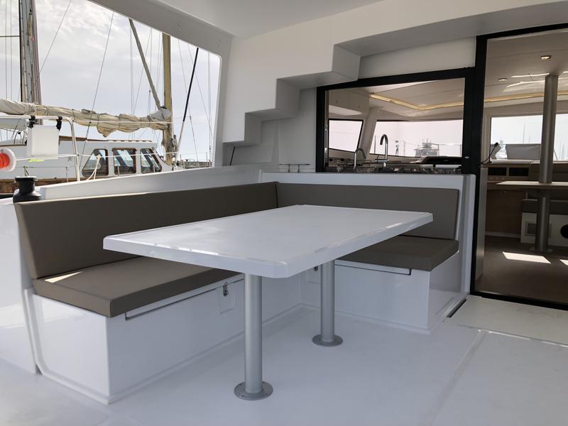 Book yachts online - catamaran - Bali 4.5 Salina - Salina - rent