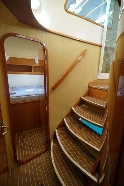 Book yachts online - catamaran - Privilege 465 - Emotion - rent