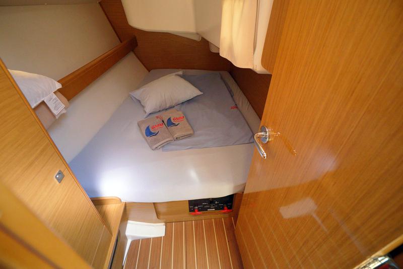 Book yachts online - sailboat - Sun Odyssey 36i - Sunny - rent