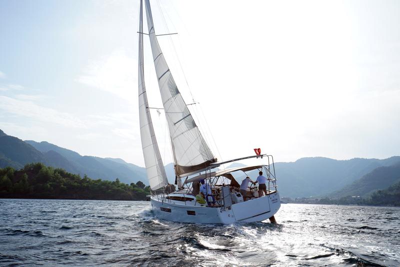 Book yachts online - sailboat - Sun Odyssey 410 - Free Me - rent