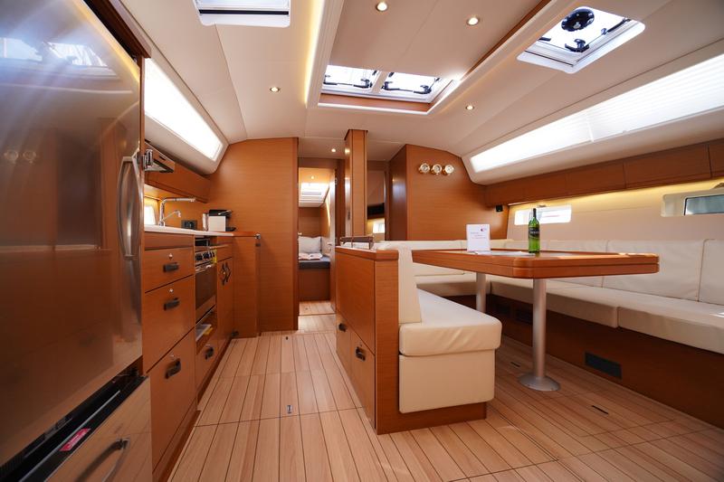 Book yachts online - sailboat - Jeanneau 54 - Cappuccino Due - rent