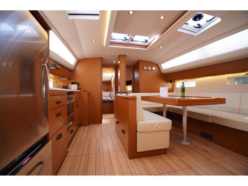 Book yachts online - sailboat - Jeanneau 54 - Cappuccino Due - rent