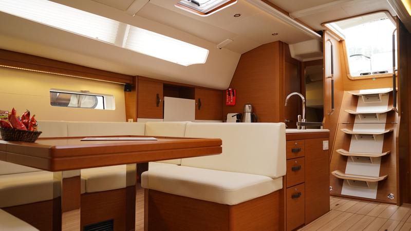 Book yachts online - sailboat - Jeanneau 51 - Selinim - rent