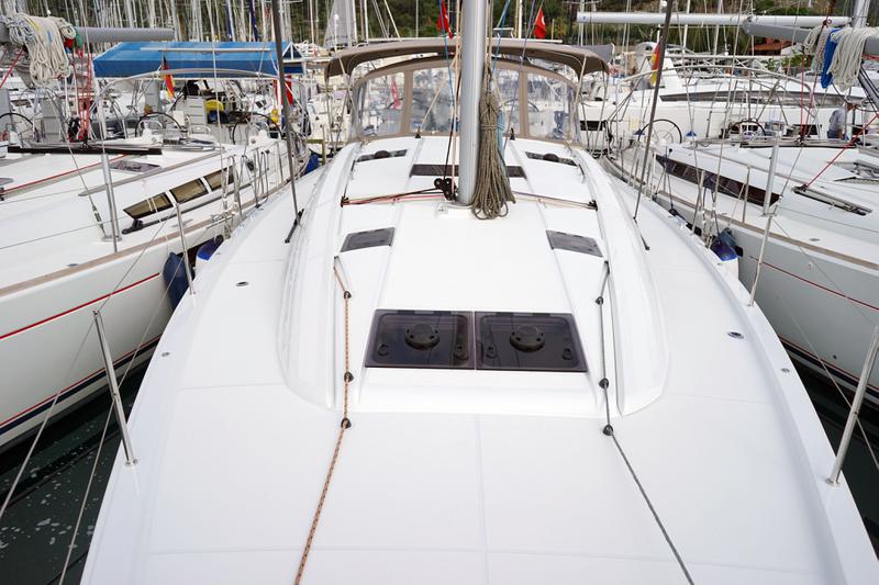Book yachts online - sailboat - Jeanneau 51 - Selinim - rent