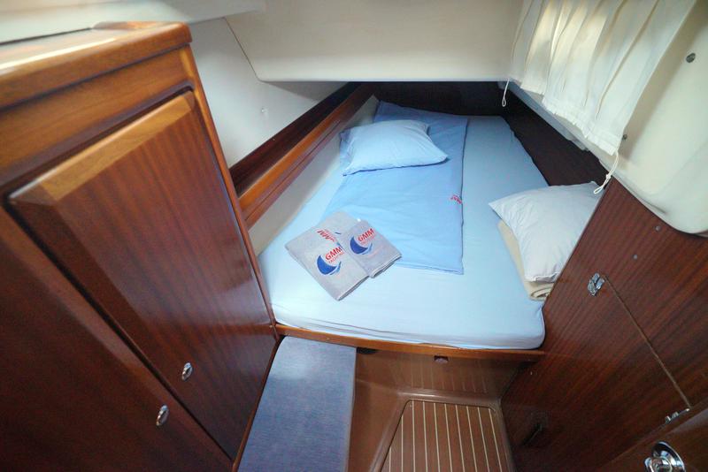 Book yachts online - sailboat - Bavaria 42 - Mauritius - rent