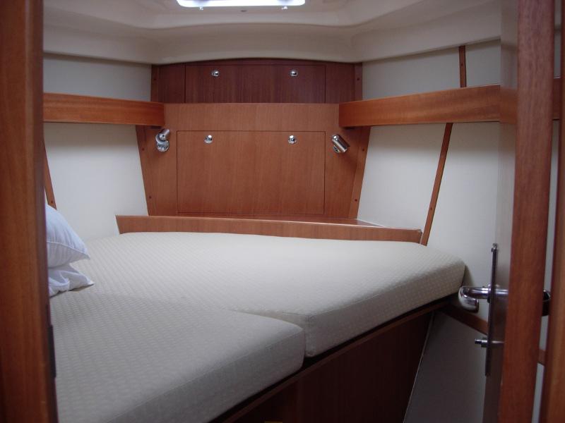 Book yachts online - sailboat - Elan 384 Impression - Hera - rent