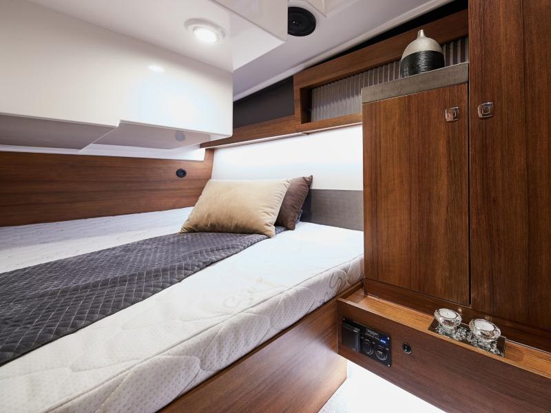 Book yachts online - motorboat - Northman 1200 Elegance - ELEGANCE - rent