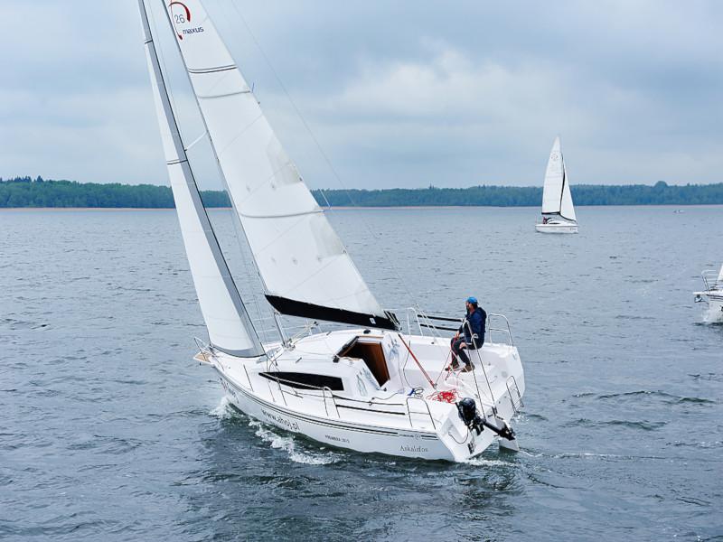 Book yachts online - sailboat - Maxus 26 Prestige 8/1 - LIBRA - rent