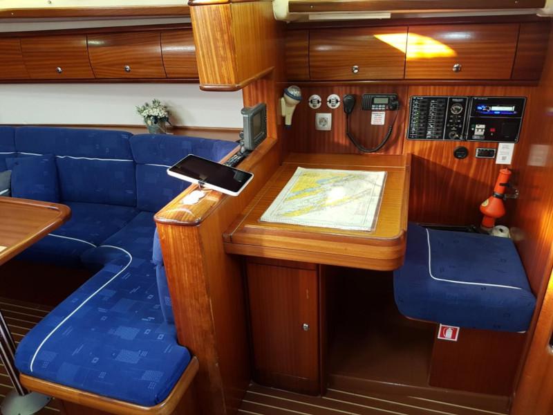 Book yachts online - sailboat - Bavaria 44 - Flipper I - rent