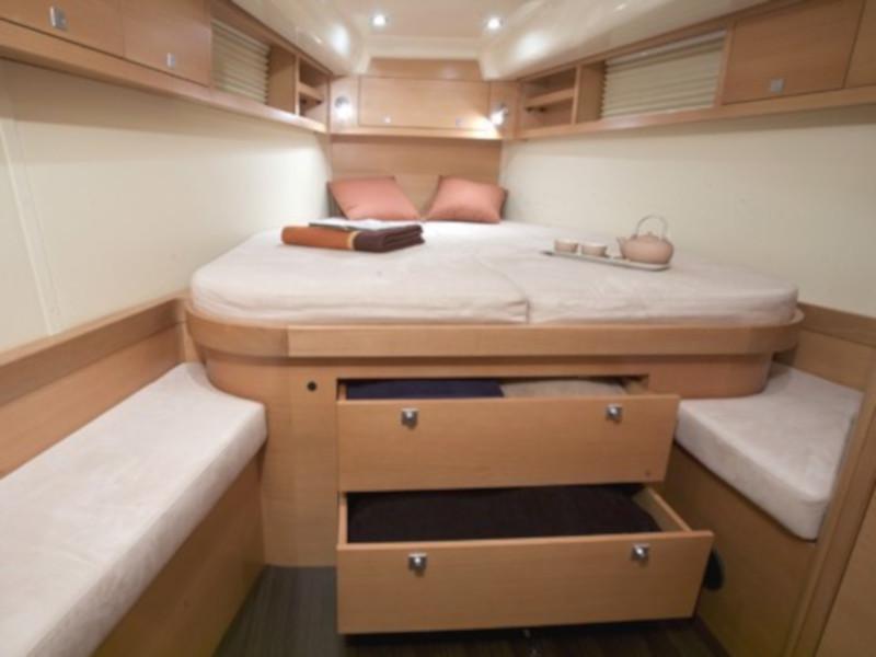 Book yachts online - sailboat - Elan 450 Performance - Eviva I - rent