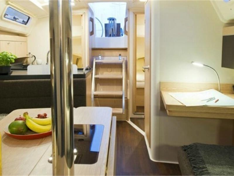 Book yachts online - sailboat - Hanse 345 - SunShine - rent