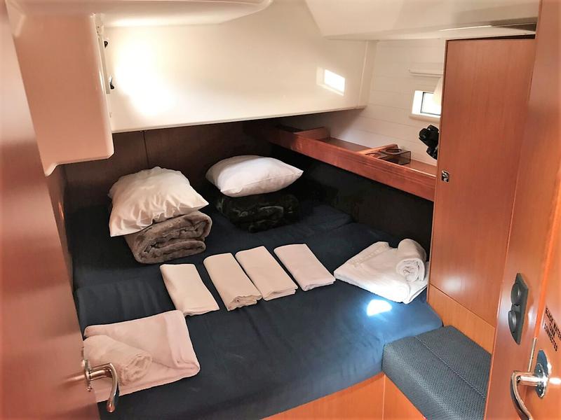 Book yachts online - sailboat - Bavaria Cruiser 46 - Olivia - rent