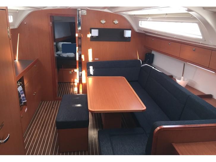 Book yachts online - sailboat - Bavaria Cruiser 41 - Dioni - rent