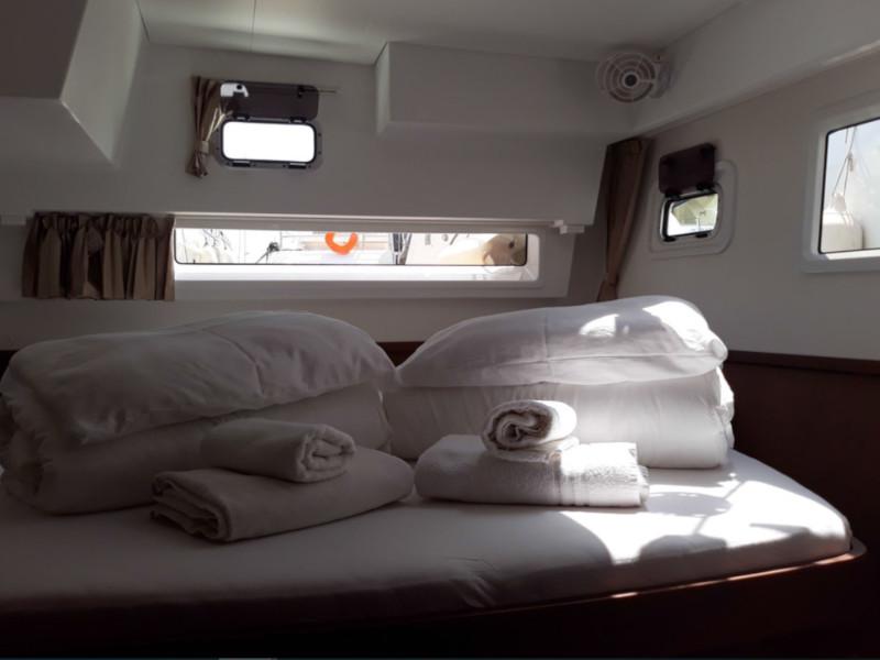 Book yachts online - catamaran - Lagoon 42 - Largonaute (SUNDAY TO SUNDAY) - rent