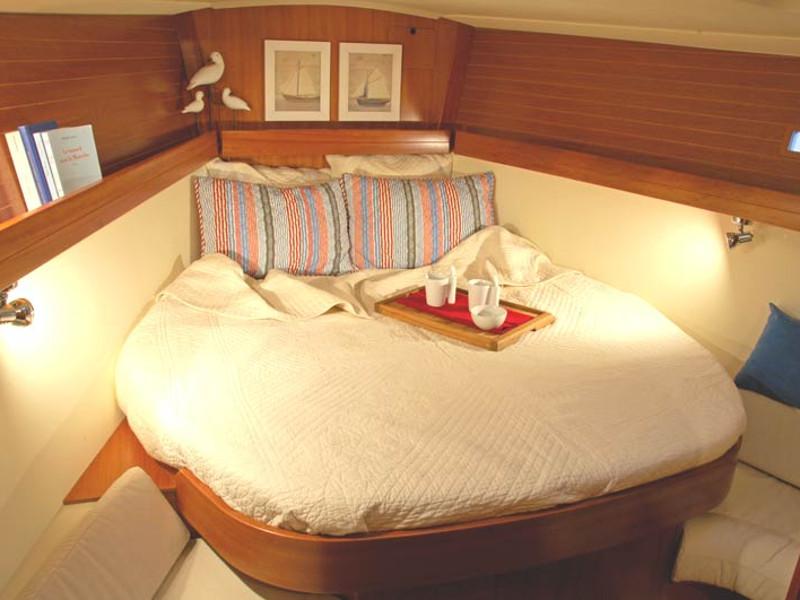 Book yachts online - sailboat - Dufour 425 GL - Al- Borany - rent