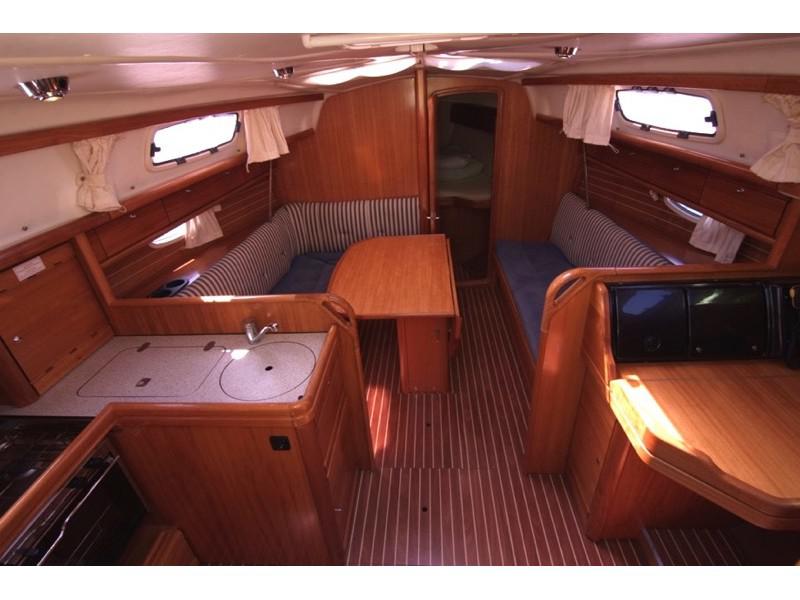 Book yachts online - sailboat - Bavaria 33 Cruiser - CURA  - rent