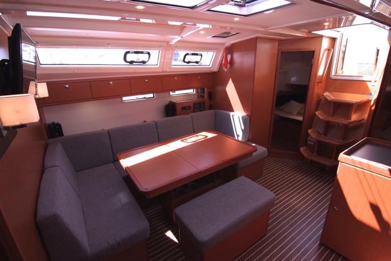 Book yachts online - sailboat - Bavaria Cruiser 46 - GARBIN - rent