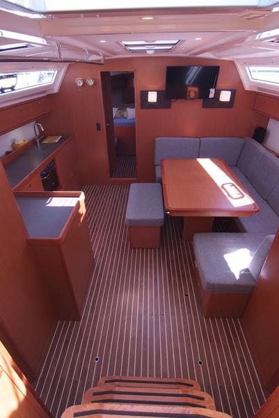 Book yachts online - sailboat - Bavaria Cruiser 46 - GARBIN - rent