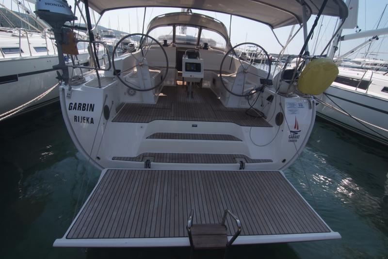 Book yachts online - sailboat - Bavaria Cruiser 46 - GARBIN - rent